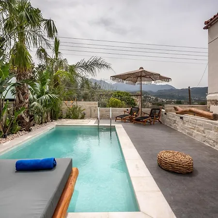 Armenus, Private Pool, Garden, Bbq *