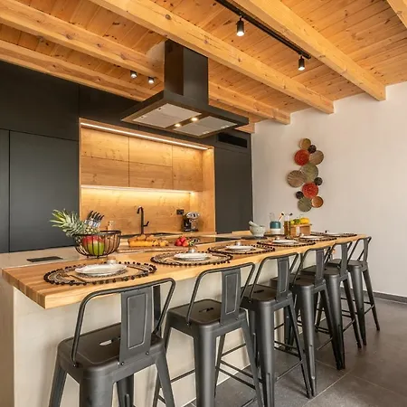 Armenus, Private Pool, Garden, Bbq