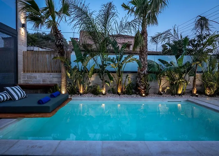 Armenus, Private Pool, Garden, Bbq