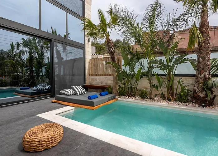 Armenus, Private Pool, Garden, Bbq * 하니아