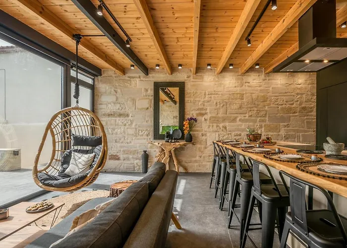 Armenus, Private Pool, Garden, Bbq *