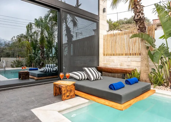 Armenus, Private Pool, Garden, Bbq 빌라 *