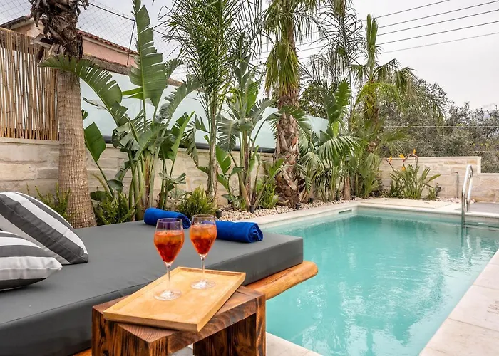 Armenus, Private Pool, Garden, Bbq * 하니아