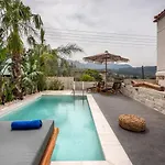 Armenus, Private Pool, Garden, Bbq *
