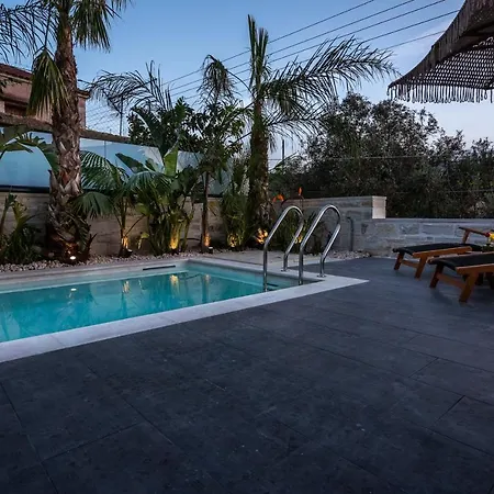Armenus, Private Pool, Garden, Bbq * Hanya