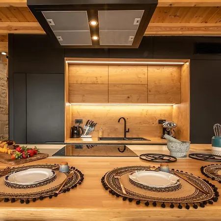 Armenus, Private Pool, Garden, Bbq * 하니아