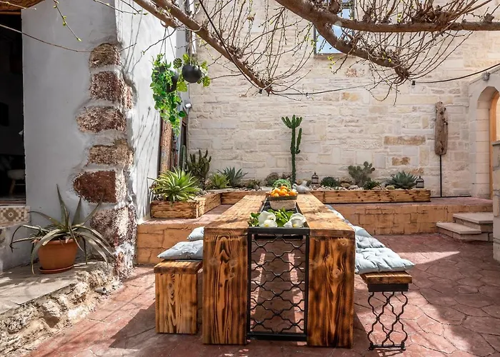 Armenus, Private Pool, Garden, Bbq ヴィラ ハニア